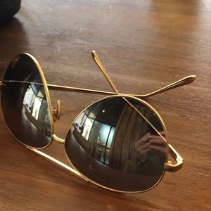 SOLD❗️Linda Farrow Gold Frame Oversized Aviator